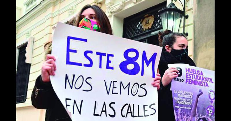 Festival y marcha por el 8M en el Parque Mitre