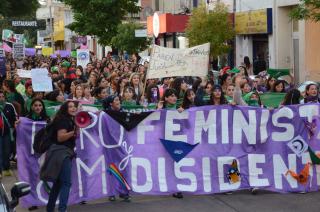 Festival y marcha por el 8M en el Parque Mitre