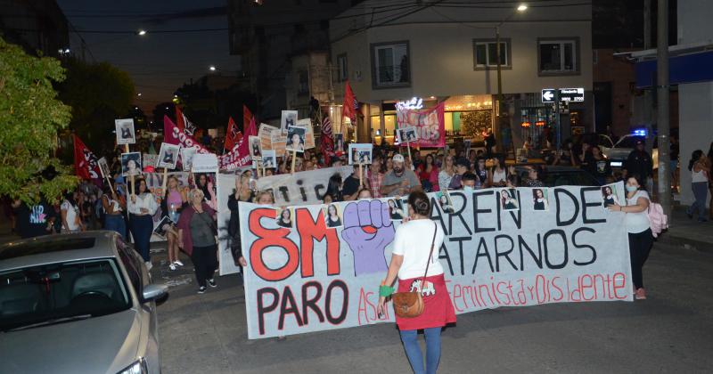 Las mejores fotos de la multitudinaria marcha del 8M 