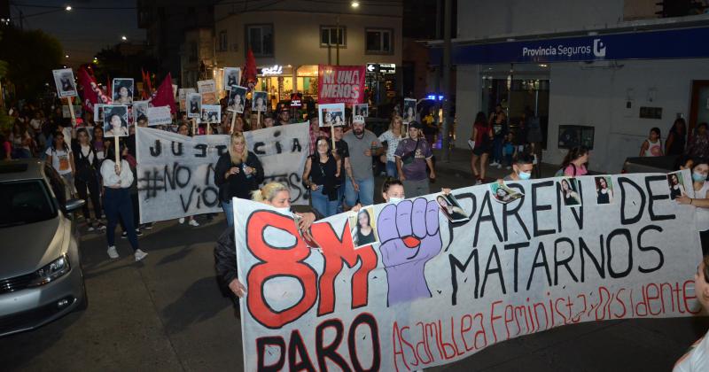 Las mejores fotos de la multitudinaria marcha del 8M 