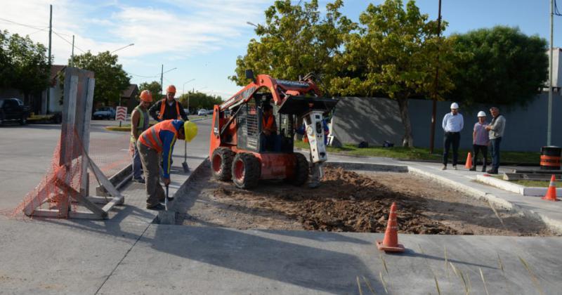 Comenzoacute la obra de ampliacioacuten de la red de conductos pluviales en barrio CECO