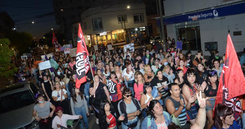 Las mejores fotos de la multitudinaria marcha del 8M 