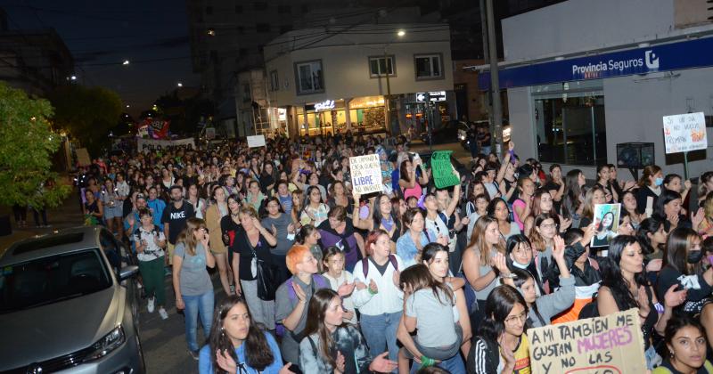 Las mejores fotos de la multitudinaria marcha del 8M 