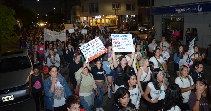 Las mejores fotos de la multitudinaria marcha del 8M 