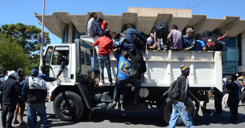 Indio Solari en Olavarriacutea- se cumplen 5 antildeos del ritual que terminoacute en tragedia