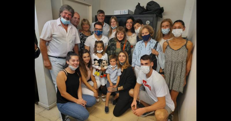 Sus familiares estuvieron presentes en el homenaje