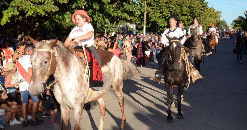 Las mejores fotos de la 10deg edicioacuten de la Kreppelfest