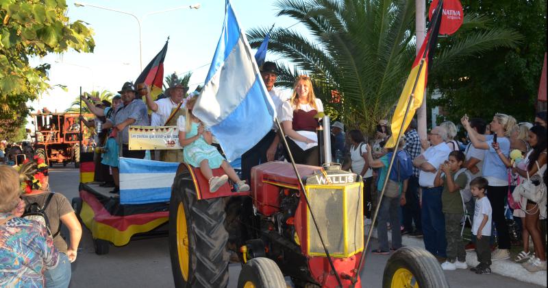 Las mejores fotos de la 10deg edicioacuten de la Kreppelfest