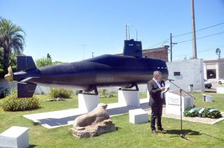 La réplica del submarino ARA San Juan emplazada en homenaje a Diego Wagner y el resto de los tripulantes fallecidos