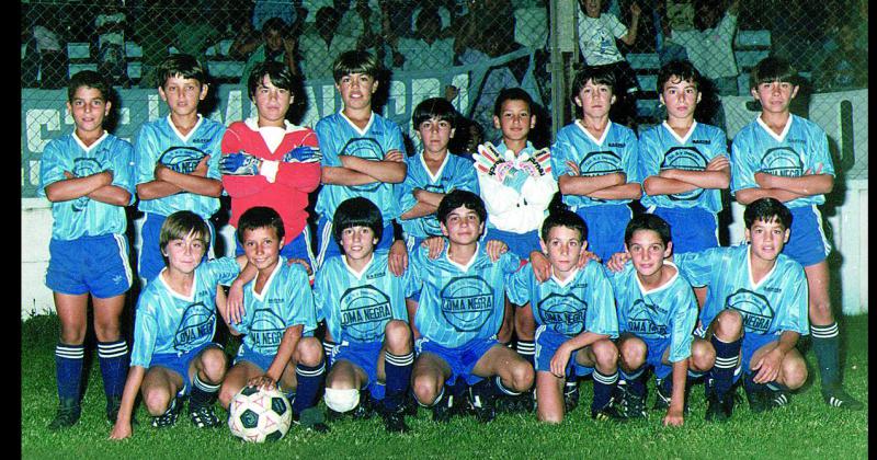 Equipo de Loma Negra que en 1990 se clasificó campeón del Campeonato Nacional de Fútbol Infantil Clase 1979