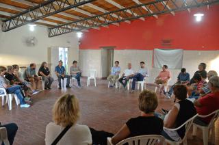 Galli anuncioacute la pavimentacioacuten del barrio AOMA