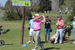 El torneo de golf reúne a muchos protagonistas locales