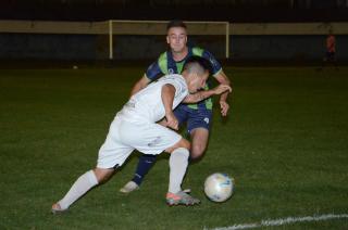 Racing y Embajadores repartieron puntos