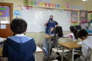 Desde Nacioacuten insisten en seguir usando tapabocas en las escuelas