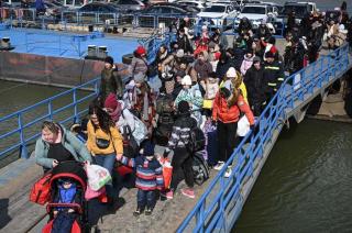 Argentina manda el primer avioacuten a Polonia con ayuda humanitaria para refugiados ucranianos