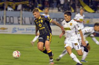 Barbieri ingresó y marcó el gol de su equipo en Tandil