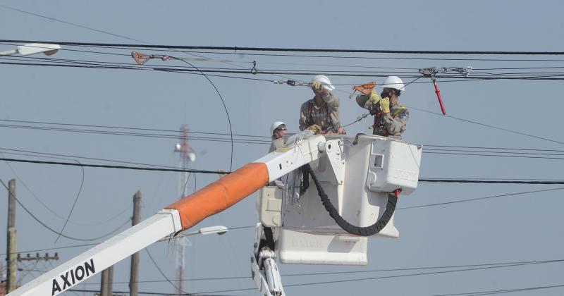 Habraacute cortes de luz por tareas de mejoras en dos sectores de la ciudad