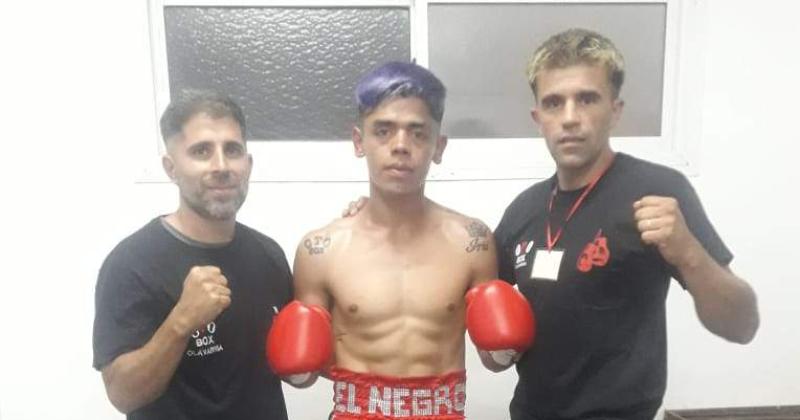 Jonathan Alvarado ganó su pelea