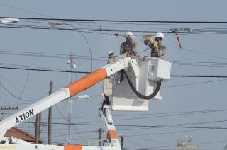 Habraacute cortes de luz por tareas de mejoras en dos sectores de la ciudad