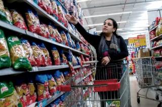 La Secretaría de Comercio Interior acordó con los supermercados