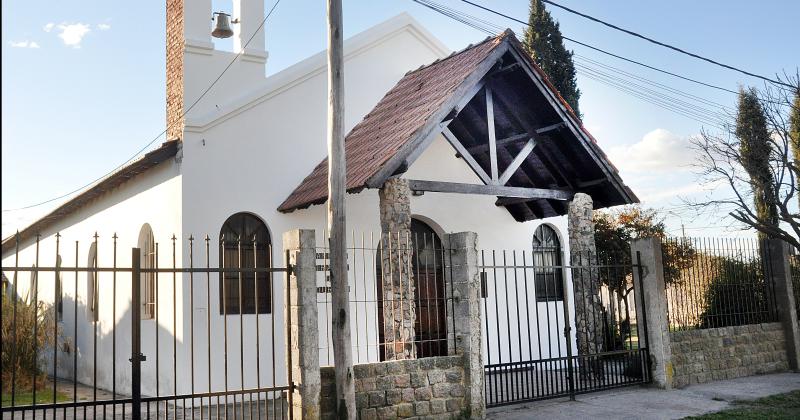 En la capilla Nuestra Señora de Lourdes har�n un reconocimiento al Dr Seambelar por su labor profesional durante ocho años