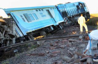 Descarrilamiento del tren- parte del ramal vuelve a funcionar