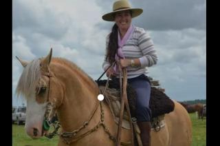 iquestQuieacuten es la olavarriense premiada que a los 15 antildeos se hizo cargo del campo de la familia