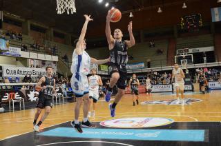 El equipo estudiantil perdió en el Maxigimnasio ante Bahía Basket por 78 a 69