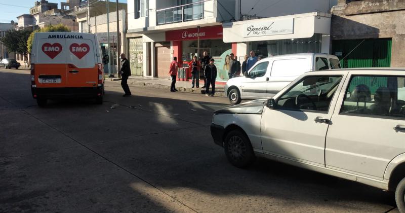 Un auto arrolloacute a una mujer en el microcentro 