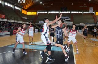 Estudiantes Negro recibió en el Maxigimnasio a Independiente de Tandil