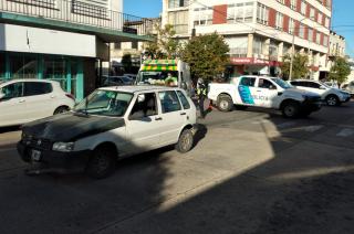 Un auto arrolloacute a una mujer en el microcentro 