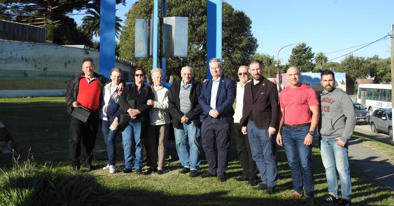 Funcionarios eslovacos visitaron a la colectividad de Sierras Bayas