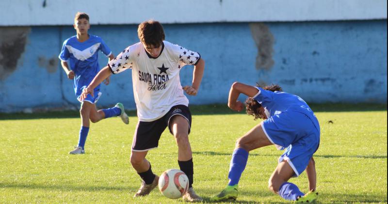 Racing y El Fortín uno de los duelos de la fecha