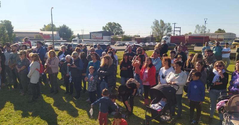 Emotivo acto en Loma Negra en homenaje a los Veteranos y Caiacutedos de Malvinas