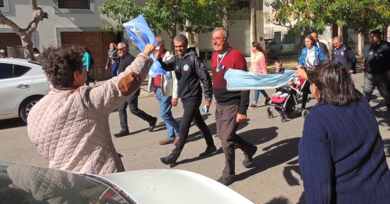 En el Día del Veterano y los Caídos se realizó un emotivo homenaje a los héroes de la guerra