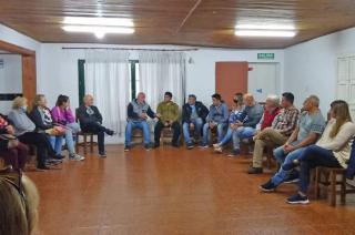 La direccioacuten de Relaciones con la Comunidad se reunioacute con fomentistas y referentes barriales