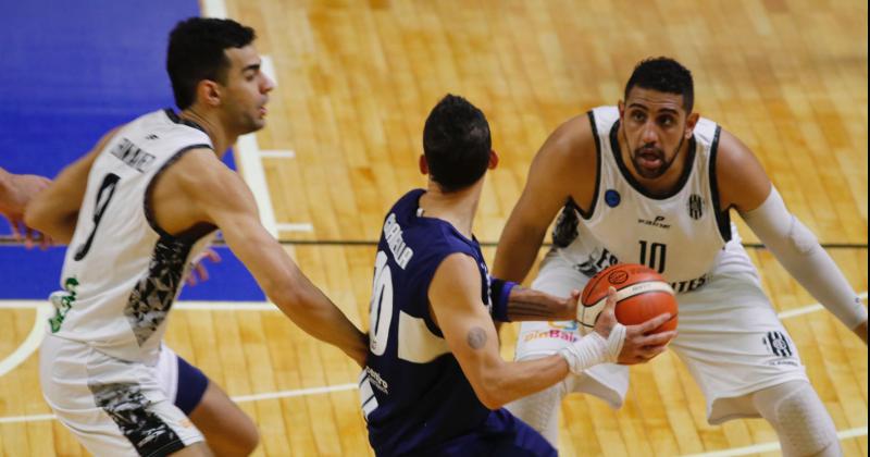 Estudiantes derrotó al Lobo 86-78 en el Polideportivo Víctor Nethol