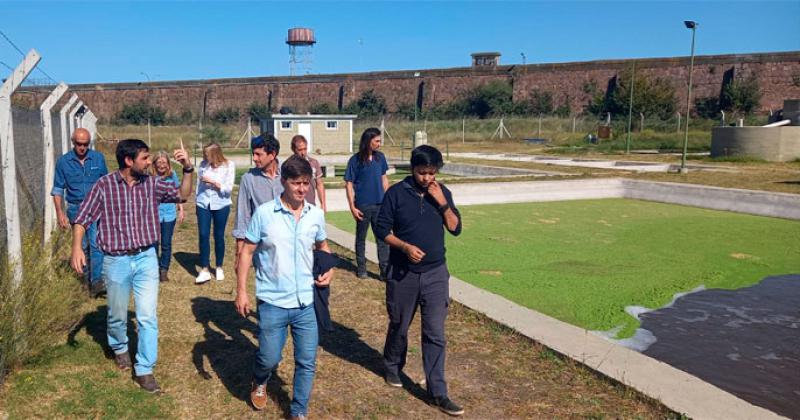 Recorrida por la planta depuradora en Unidades Penales