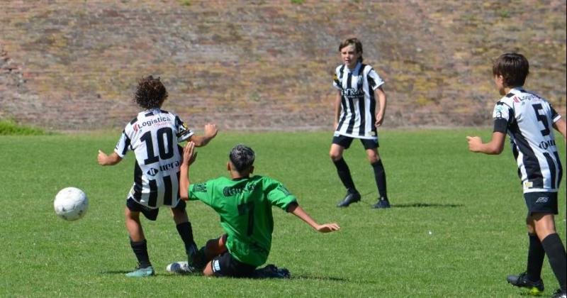 La décima de Estudiantes ganó en el inicio de la fecha