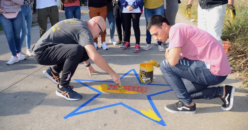 Pintaron la estrella amarilla en homenaje a Ignacio Toledo