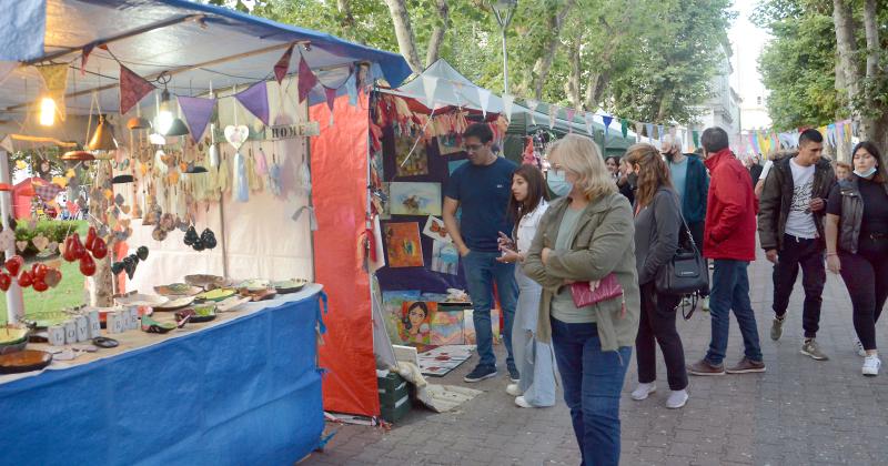 Realizaraacuten una feria de artesanos en Semana Santa