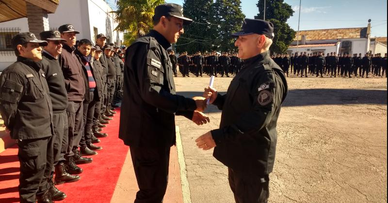  368 agentes fueron ascendidos al grado inmediato superior