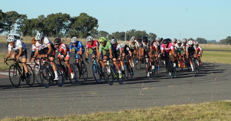 Ciclismo en el Autoacutedromo