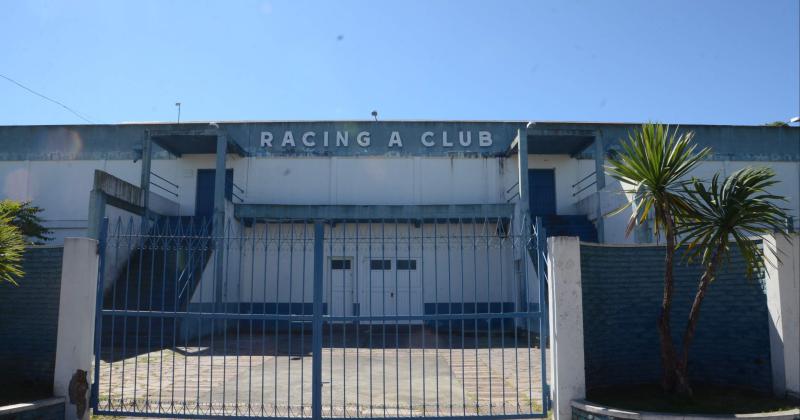 Racing A Club en un gran presente celebra hoy 106 años de vida