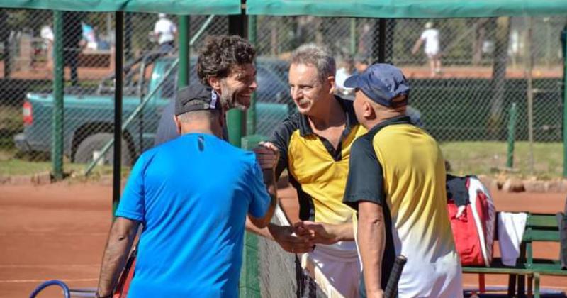 Estudiantes recibir a un buen número de competidores