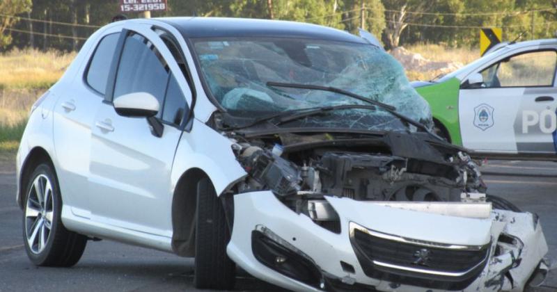 Camionero olavarriense resultoacute ileso tras protagonizar un choque en la Ruta 3