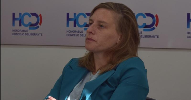 La presidenta de la Comisión de Legislación del HCD concejal Guillermina Amespil