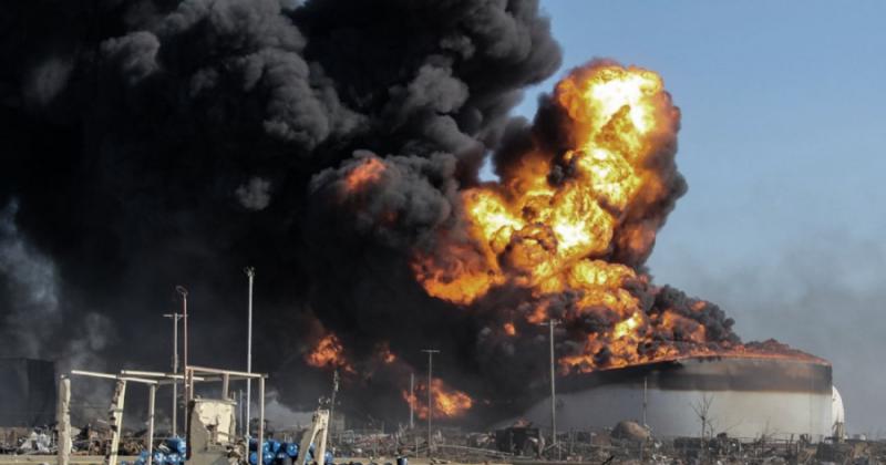 Al menos 80 muertos tras una explosión en una refinería de petróleo ilegal en Nigeria