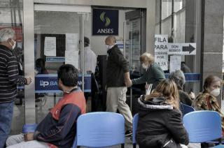 El pago del bono de 9000 para trabajadores comenzaraacute el 19 de mayo