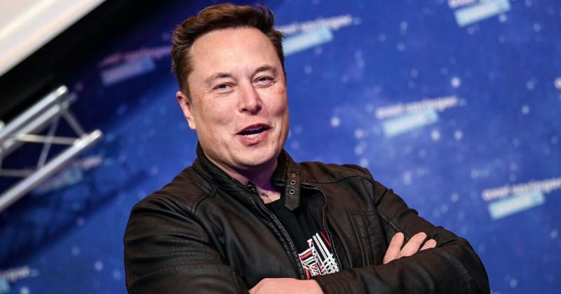 Elon Musk comproacute Twitter por 44000 millones de doacutelares